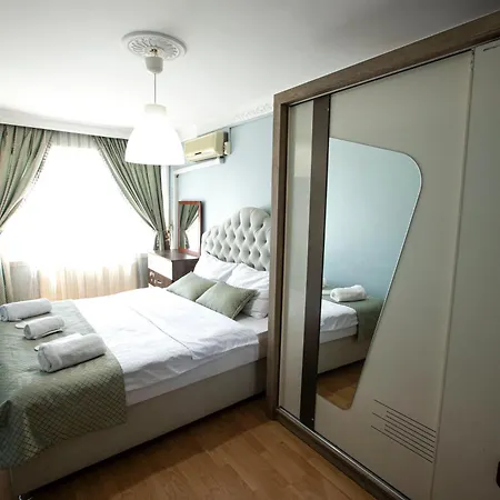 Apartamento 3 Diffrent Family At Center Walking 5 Minutes Estambul