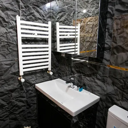 Apartamento 3 Diffrent Family At Center Walking 5 Minutes *